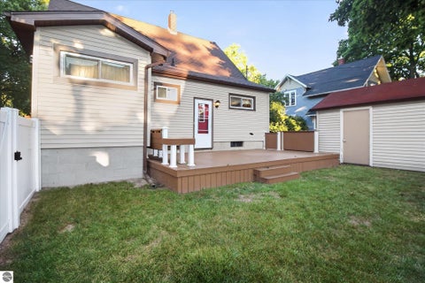 Tiny photo for 804 N River Avenue, Alma, MI 48801 (MLS # 1951101)