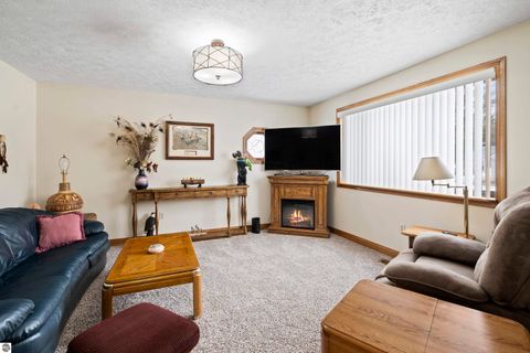 Tiny photo for 411 S Walnut Street, Kalkaska, MI 49646 (MLS # 1942403)