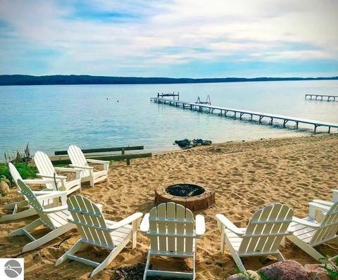 Tiny photo for 3142 Crystal Drive, Beulah, MI 49612 (MLS # 1942731)