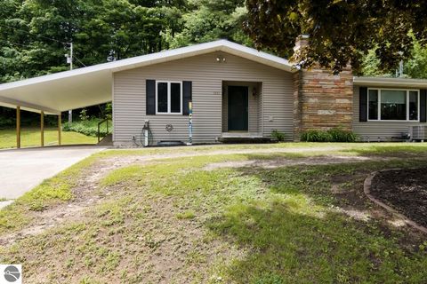 Tiny photo for 1551 N Macksey Road, Suttons Bay, MI 49682 (MLS # 1945667)
