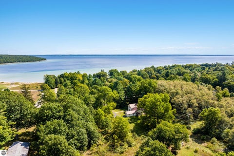 Tiny photo for 18529 Mission RD, Traverse City, MI 49686 (MLS # 1950455)