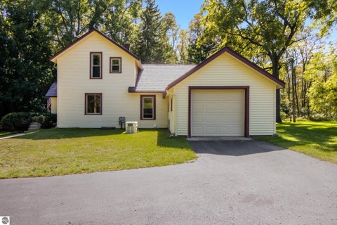 Tiny photo for 18529 Mission RD, Traverse City, MI 49686 (MLS # 1950455)