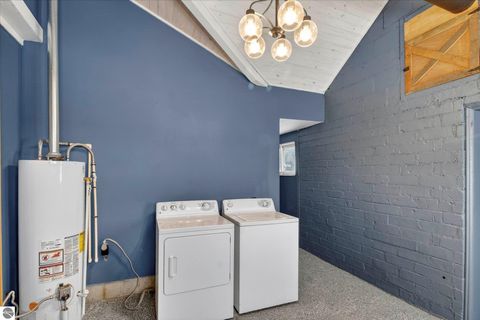 Tiny photo for 5329 E Monroe Road, Breckenridge, MI 48615 (MLS # 1941719)