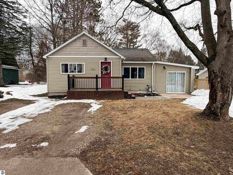 Photo of 246 Robertson Street, Cadillac, MI 49601 (MLS # 1943146)