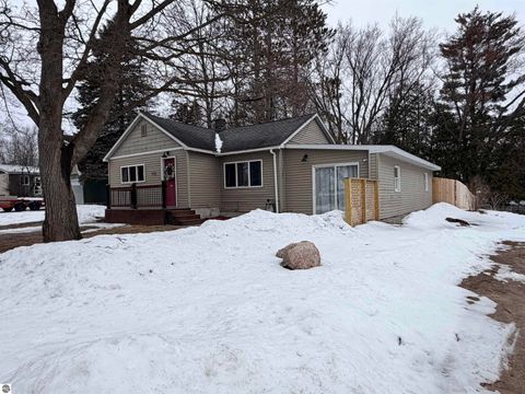 Tiny photo for 246 Robertson Street, Cadillac, MI 49601 (MLS # 1943146)