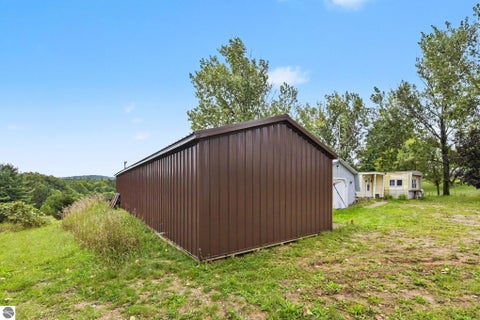 Tiny photo for 5470 N 19 1/2 Road, Mesick, MI 49668 (MLS # 1950686)
