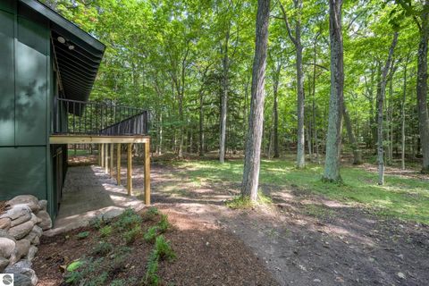 Tiny photo for 4005 E Oxford Drive, Leland, MI 49654 (MLS # 1945155)