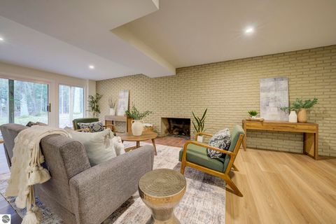 Tiny photo for 4005 E Oxford Drive, Leland, MI 49654 (MLS # 1945155)