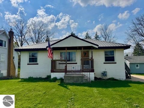 Photo of 520 S Franklin, St Louis, MI 48880 (MLS # 1944198)