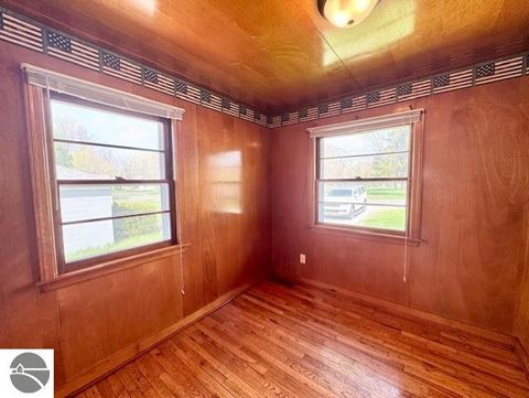 Tiny photo for 520 S Franklin, St Louis, MI 48880 (MLS # 1944198)