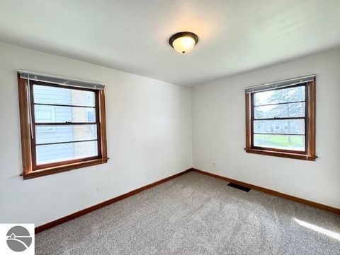 Tiny photo for 520 S Franklin, St Louis, MI 48880 (MLS # 1944198)