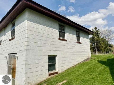 Tiny photo for 520 S Franklin, St Louis, MI 48880 (MLS # 1944198)