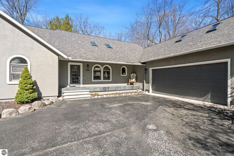 Tiny photo for 9045 North Pointe Woods DR, Charlevoix, MI 49720 (MLS # 1945279)