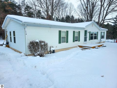 Tiny photo for 114 Bay City Trail, Houghton Lake, MI 48629 (MLS # 1942050)