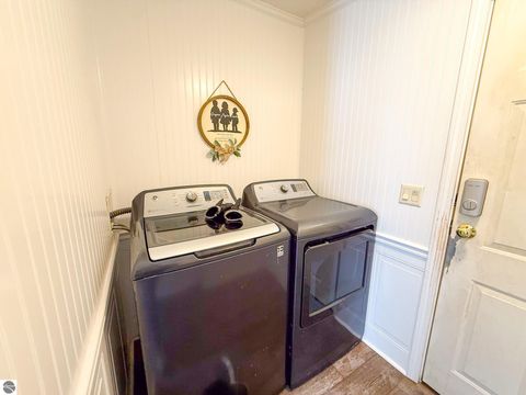 Tiny photo for 114 Bay City Trail, Houghton Lake, MI 48629 (MLS # 1942050)