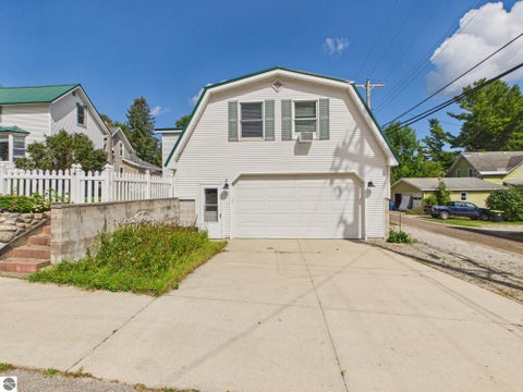 Tiny photo for 118 W Adams Street, Suttons Bay, MI 49682 (MLS # 1951201)