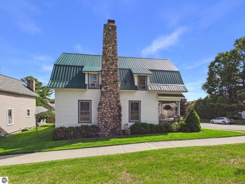 Tiny photo for 118 W Adams Street, Suttons Bay, MI 49682 (MLS # 1951201)