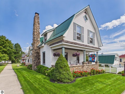 Tiny photo for 118 W Adams Street, Suttons Bay, MI 49682 (MLS # 1951201)