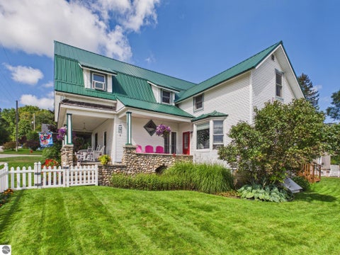 Tiny photo for 118 W Adams Street, Suttons Bay, MI 49682 (MLS # 1951201)