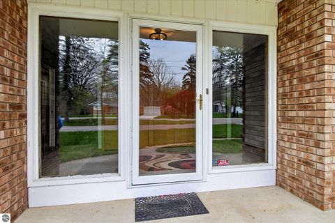 Tiny photo for 410 Orchard Court, St Louis, MI 48880 (MLS # 1945176)