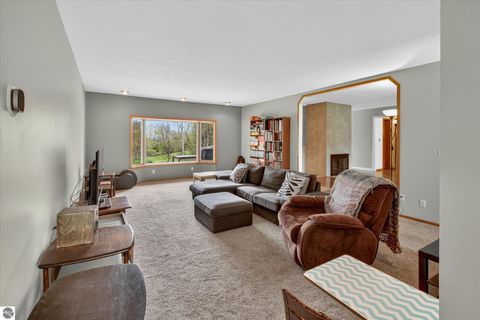 Tiny photo for 410 Orchard Court, St Louis, MI 48880 (MLS # 1945176)