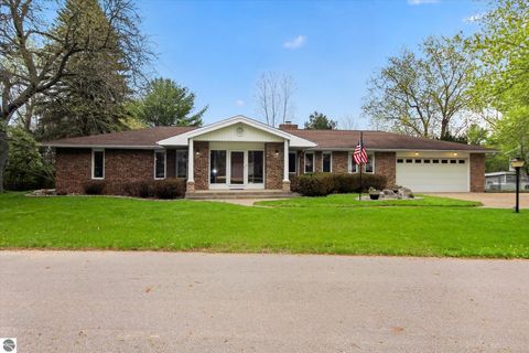 Tiny photo for 410 Orchard Court, St Louis, MI 48880 (MLS # 1945176)