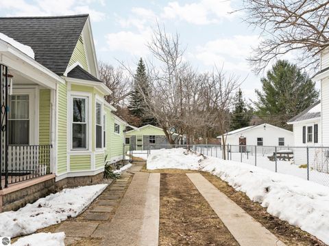 Tiny photo for 136 E Fifteenth Street, Traverse City, MI 49684 (MLS # 1943229)