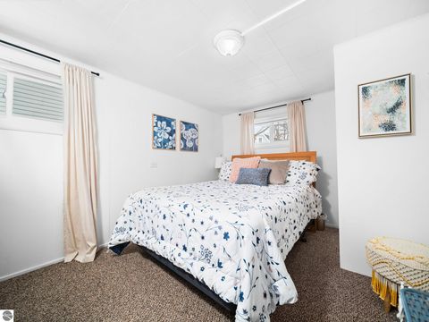 Tiny photo for 136 E Fifteenth Street, Traverse City, MI 49684 (MLS # 1943229)