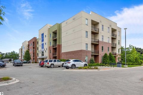 Tiny photo for 630 S Garfield Avenue #215, Traverse City, MI 49686 (MLS # 1941633)