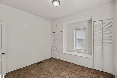 Tiny photo for 725 N Lake Street, Cadillac, MI 49601 (MLS # 1948772)