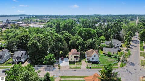 Tiny photo for 725 N Lake Street, Cadillac, MI 49601 (MLS # 1948772)