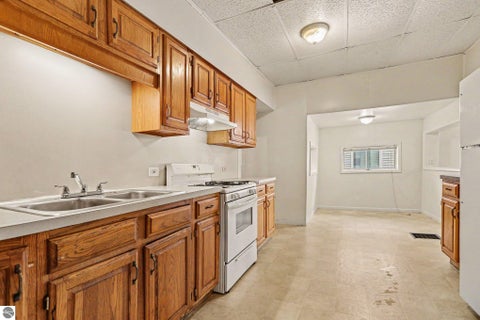 Tiny photo for 725 N Lake Street, Cadillac, MI 49601 (MLS # 1948772)