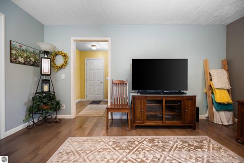 Tiny photo for 5030 S Isabella Road, Mt Pleasant, MI 48858 (MLS # 1942877)