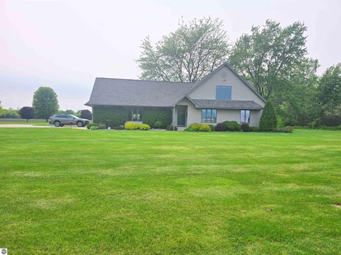 Tiny photo for 5030 S Isabella Road, Mt Pleasant, MI 48858 (MLS # 1942877)