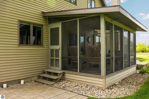 Tiny photo for 5030 S Isabella Road, Mt Pleasant, MI 48858 (MLS # 1942877)