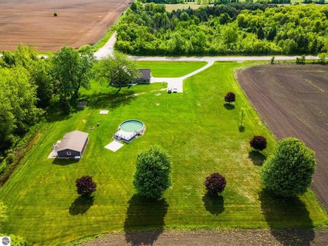 Tiny photo for 5030 S Isabella Road, Mt Pleasant, MI 48858 (MLS # 1942877)