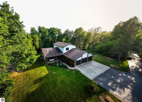 Tiny photo for 4734 S Nottawa Road, Mt Pleasant, MI 48858 (MLS # 1948266)