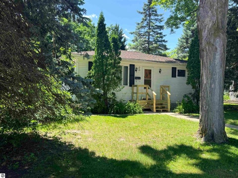 Tiny photo for 524 N Kinney, Mt Pleasant, MI 48858 (MLS # 1947041)