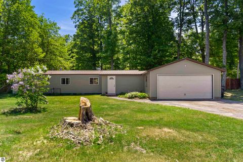 Photo of 9077 Homestead Road, Benzonia, MI 49616 (MLS # 1946213)