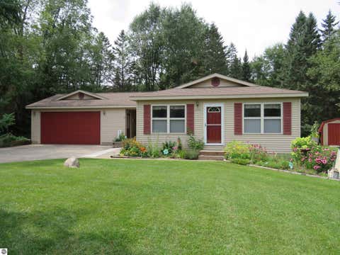 Tiny photo for 3774 Driftwood Drive, Cadillac, MI 49601 (MLS # 1949184)