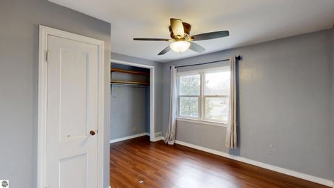 Tiny photo for 1524 Ridge, Mt Pleasant, MI 48858 (MLS # 1943578)