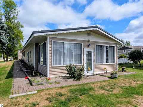 Tiny photo for 1656 Riverside Drive, Au Gres, MI 48703 (MLS # 1949733)