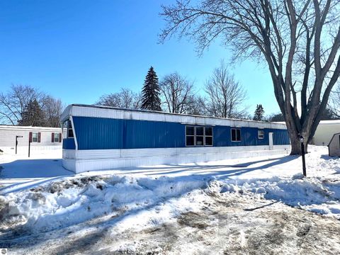 Tiny photo for 2201 Country Acres Drive, Cadillac, MI 49601 (MLS # 1942285)