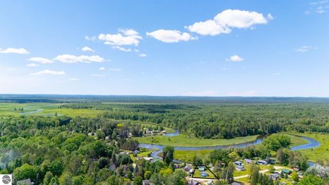 Tiny photo for 9312 Elizabeth Road, Houghton Lake, MI 48629 (MLS # 1946744)