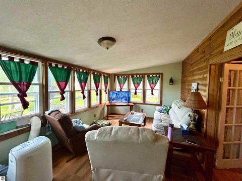 Tiny photo for 9312 Elizabeth Road, Houghton Lake, MI 48629 (MLS # 1946744)