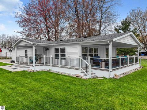 Photo of 105 Bass Court, Cadillac, MI 49601 (MLS # 1945261)