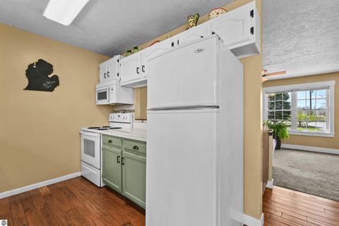 Tiny photo for 1784 Lloyd Lane, Traverse City, MI 49686 (MLS # 1944986)
