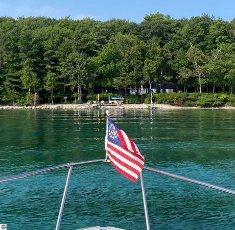 Tiny photo for 4152 N Omena Point Road, Omena, MI 49674 (MLS # 1943990)
