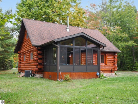 Tiny photo for 9098 Sunset Trail, NE, Mancelona, MI 49659 (MLS # 1947468)