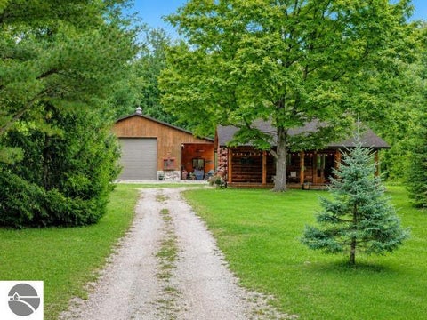 Tiny photo for 9098 Sunset Trail, NE, Mancelona, MI 49659 (MLS # 1947468)
